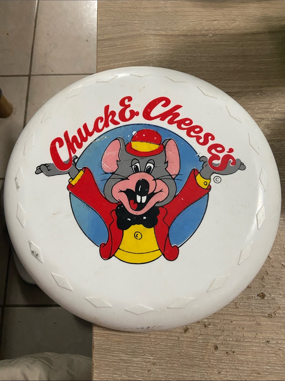 Vintage Chuck E Cheese Frisbee Disc Showbiz Pizza White RARE
